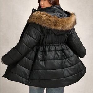 SHEIN Black Puffer Coat with Faux Fur Trim